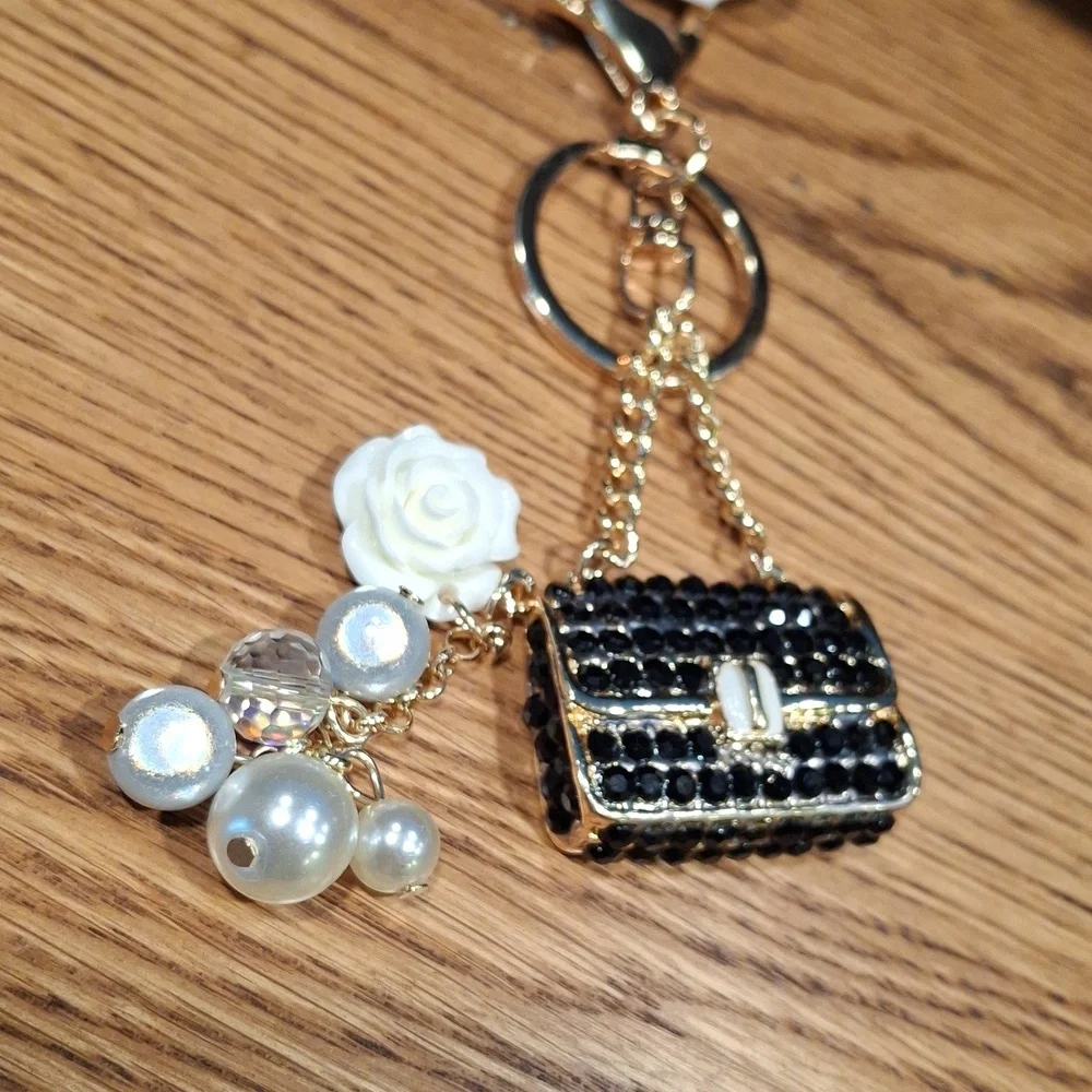 N/A chic keychain